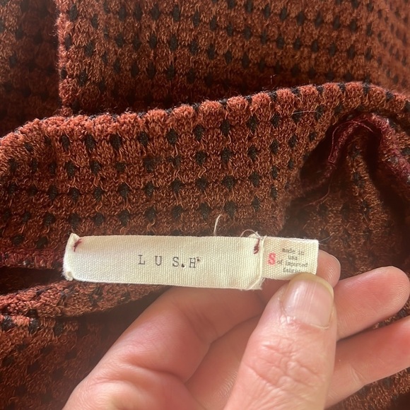 Lush Rust Mock Neck Balloon Sleeve Knit Sweater Size S - Picture 9 of 14